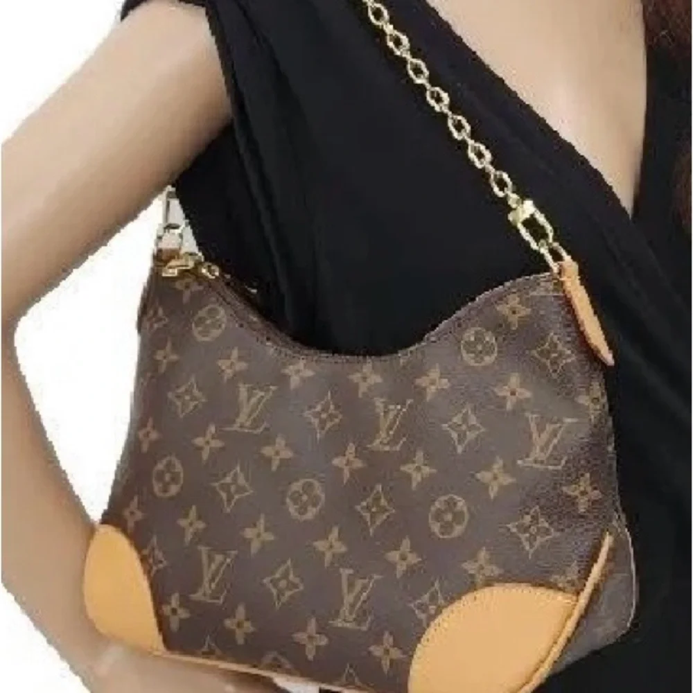 Louis Vuitton Monogram Brown and Tan Leather Detail - Picture 9 of 9